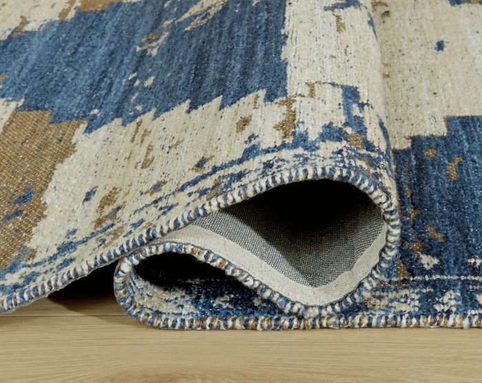 Varnler - Rug - Image 5