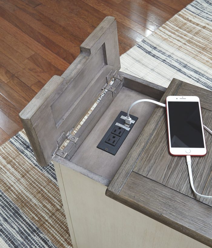 Bolanburg - Chair Side End Table - Image 6