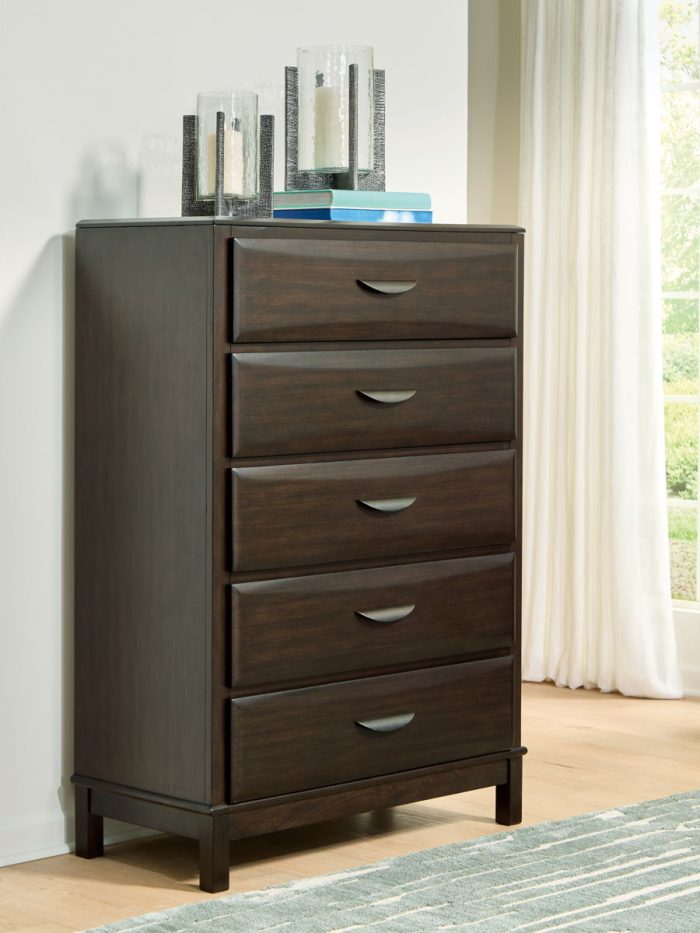 Vanmore - Dark Brown - Five Drawer Chest - Image 4