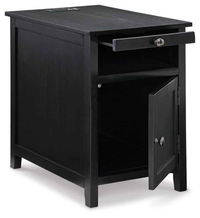 Treytown - Chair Side End Table - Image 13