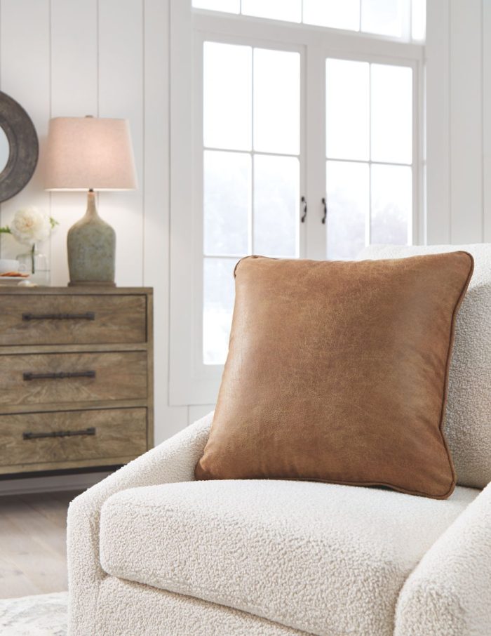 Cortnie - Pillow - Image 3