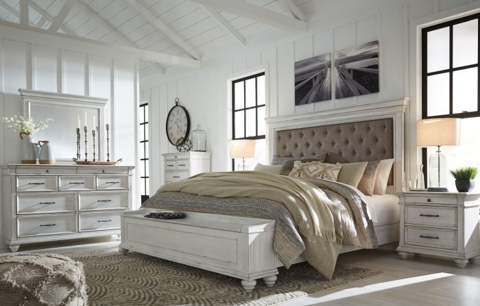 Kanwyn - Upholstered Panel Bed - Image 9