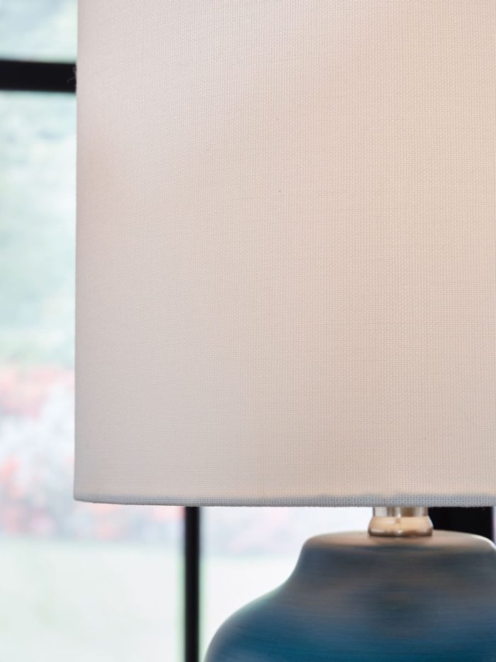 Gierburg - Ceramic Table Lamp - Image 6