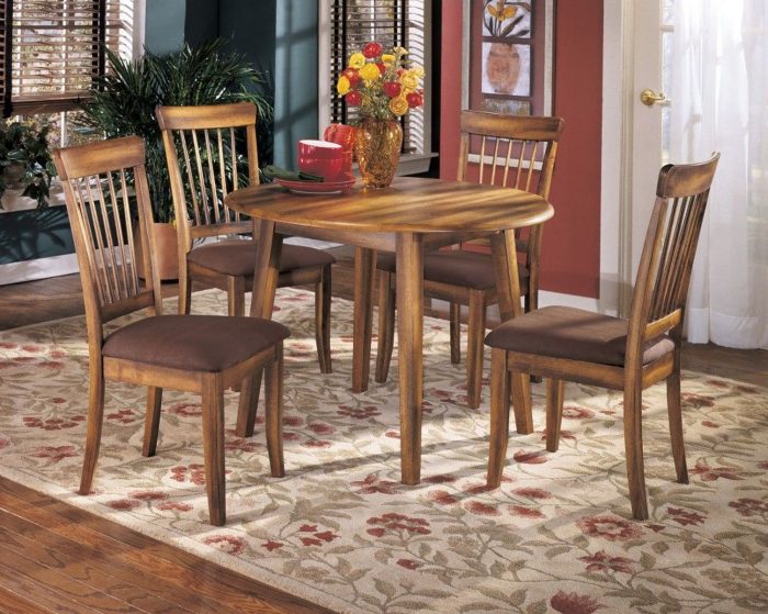 Berringer - Drop Leaf Table Set - Image 4