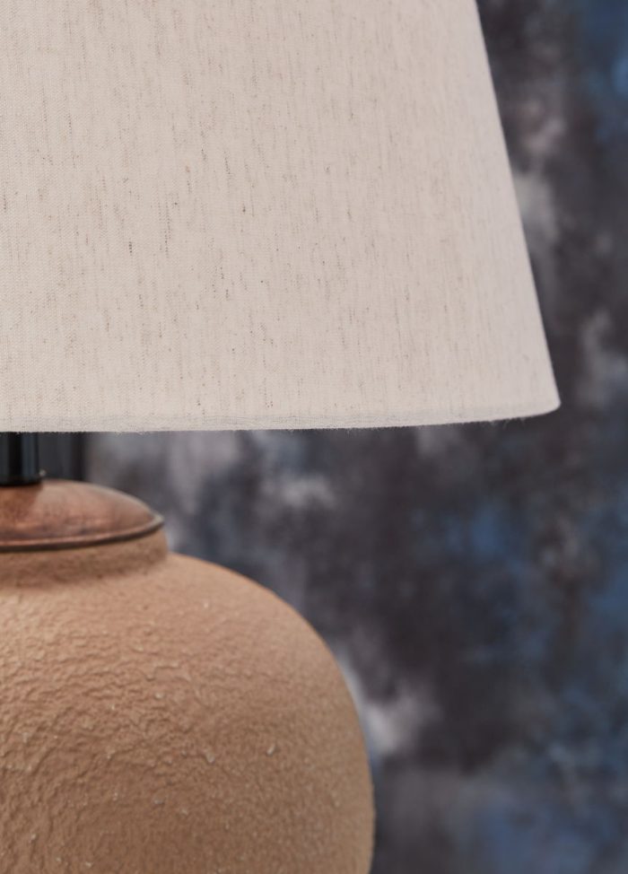 Scantor - Rust - Metal Table Lamp - Image 3