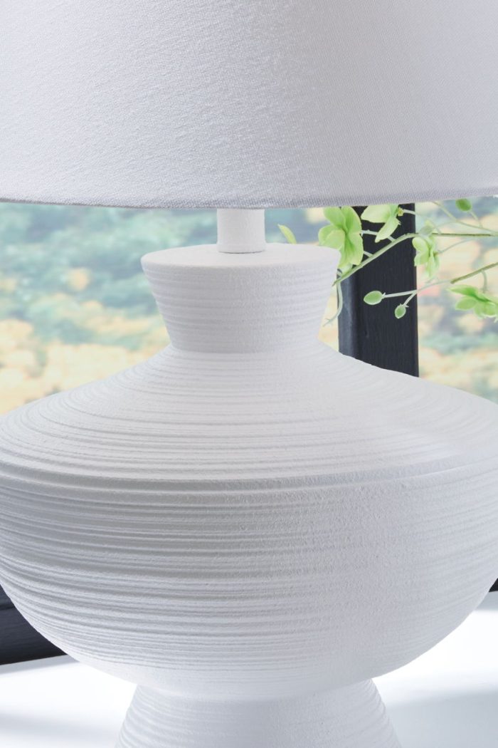 Harelwood - White - Poly Table Lamp - Image 3