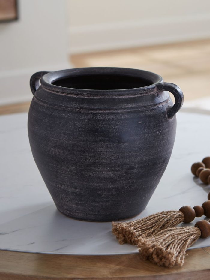 Meadie - 9" Vase - Image 6