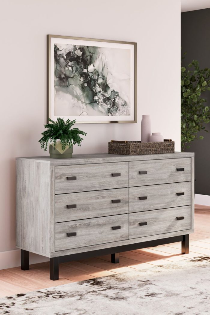 Vessalli - Panel Bedroom Set - Image 3