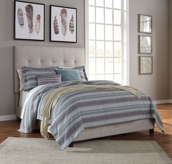 Culverbach - Gray - 5 Pc. - Dresser, Mirror, Queen Upholstered Bed, 2 Nightstands - Image 4