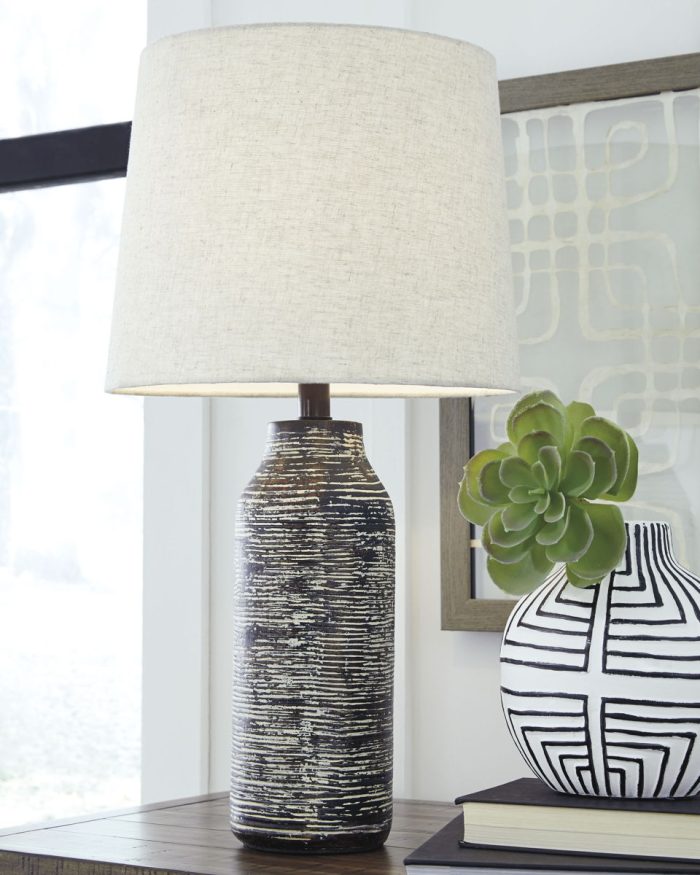 Mahima - Table Lamp - Image 3