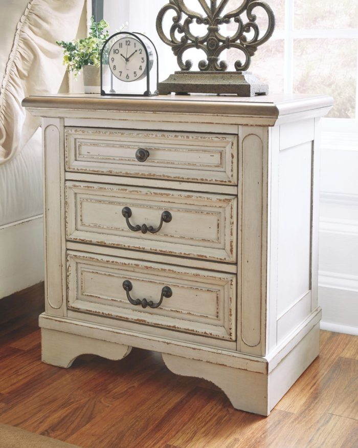 Realyn - Panel Bedroom Set - Image 4