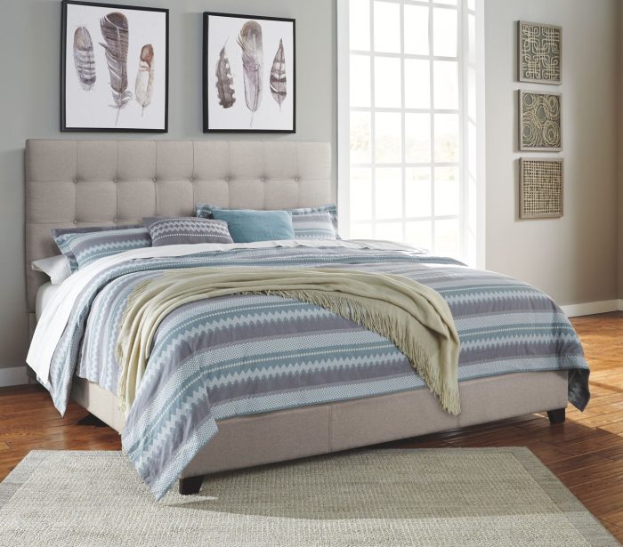 Dolante - Upholstered Bed - Image 5