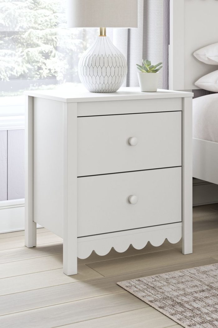 Hallityn - White - Two Drawer Night Stand - Image 4