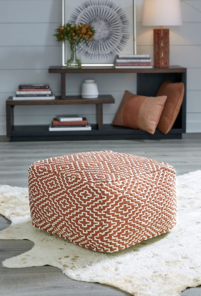 Brynnsen - Pouf - Image 6