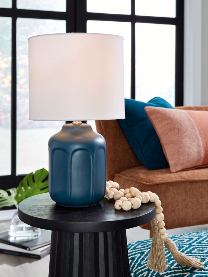 Gierburg - Ceramic Table Lamp - Image 3