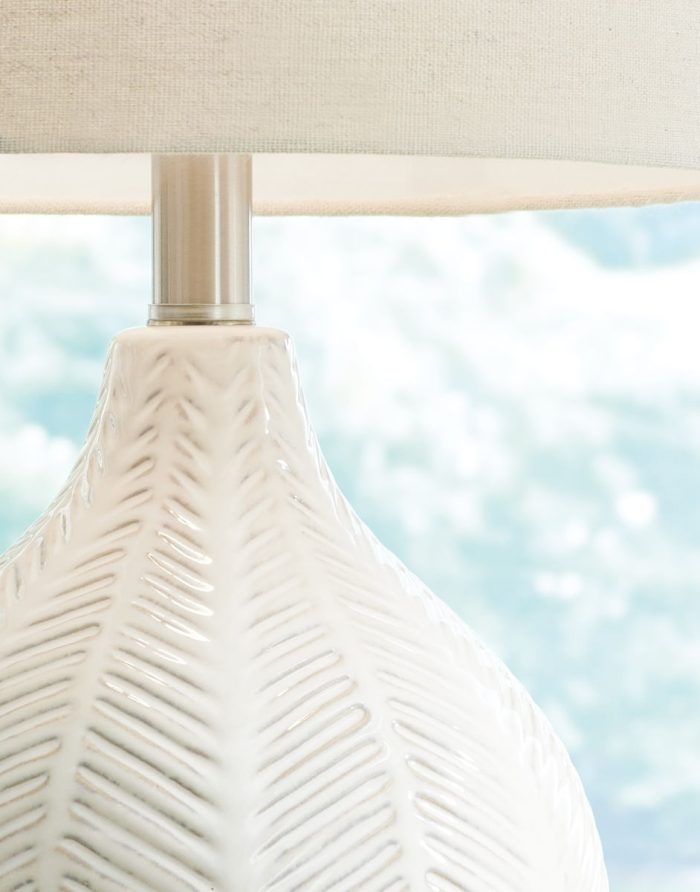 Rainermen - Off White - Ceramic Table Lamp - Image 4