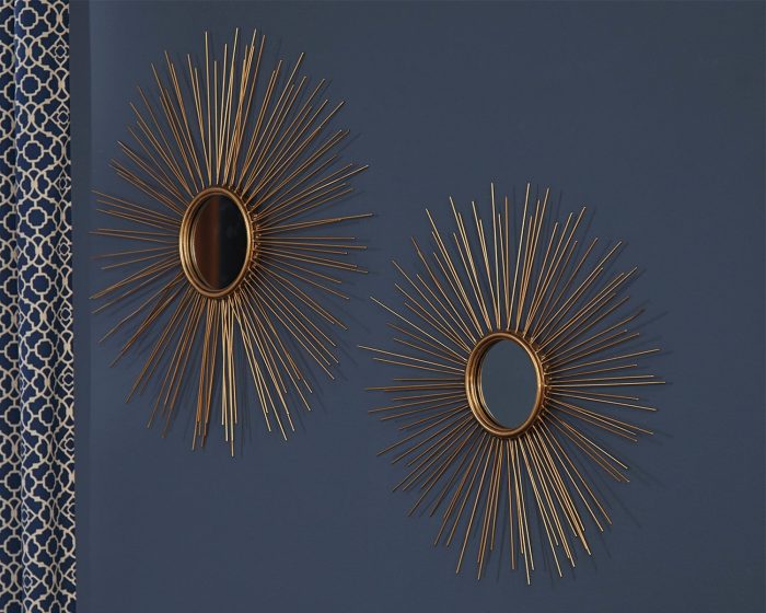 Doniel - Antique Gold Finish - Accent Mirror Set (Set of 2) - Image 2
