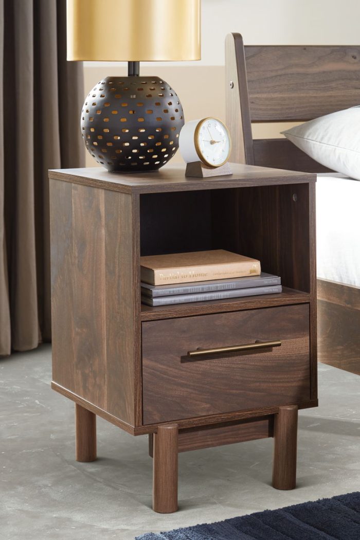 Calverson - Mocha - One Drawer Night Stand - Medium - Image 2