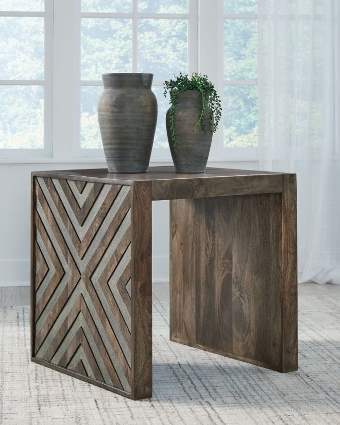 Dreggan - Brown - Square End Table - Image 2