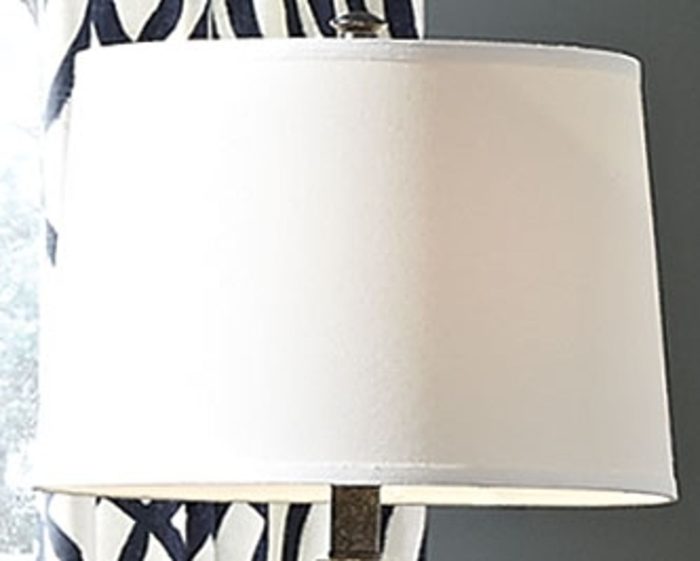 Sharolyn - Transparent / Silver Finish - Glass Table Lamp - Image 3