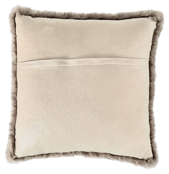 Gariland - Faux Fur Pillow - Image 8