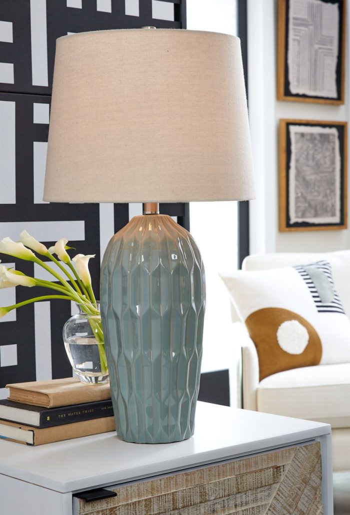 Hadbury - Ceramic Table Lamp (Set of 2) - Image 4