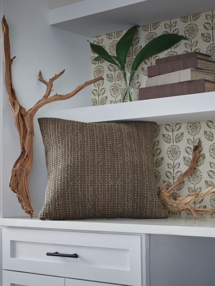 Landcher - Pillow - Image 2