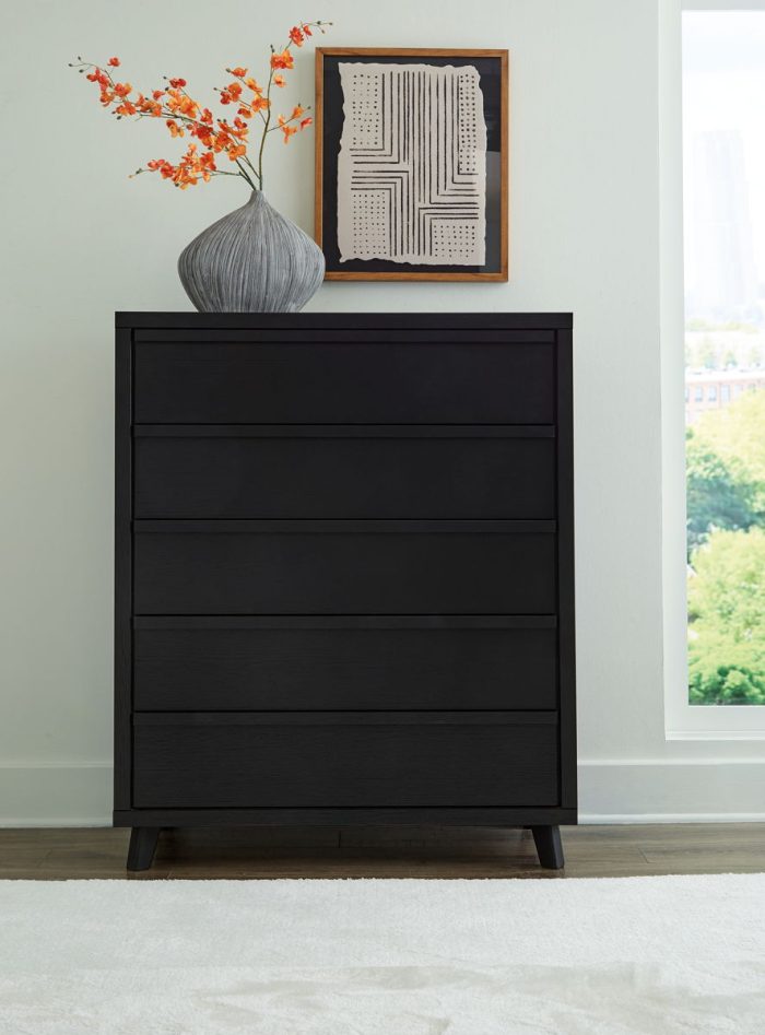 Danziar - Black - Five Drawer Wide Chest - Image 4