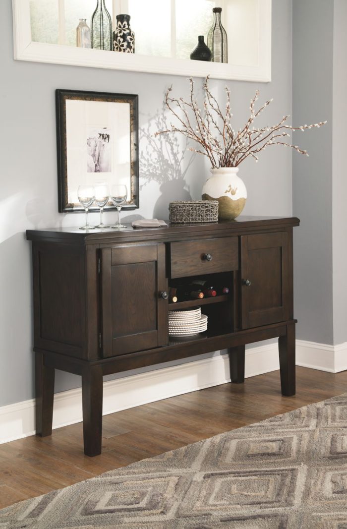 Haddigan - Dining Table With Bar Stools - Image 3