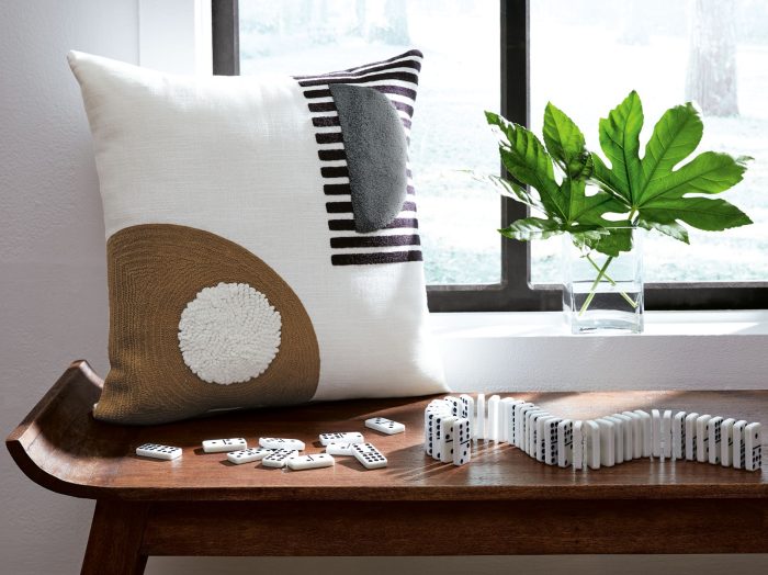 Longsum - Pillow - Image 2