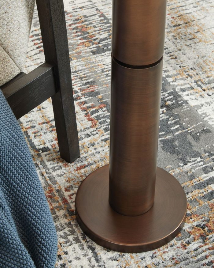 Wendfield - Metal Lamp - Image 5