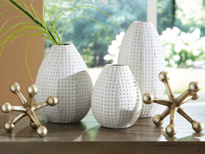 Azerton - White / Gold Finish - Accessory Set (Set of 5) - Image 2