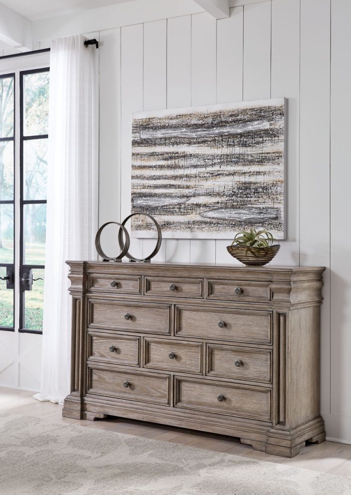 Blairhurst - Light Grayish Brown - Dresser - Image 3