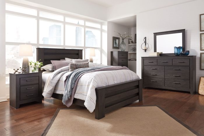 Brinxton - Charcoal - Five Drawer Chest - Image 3