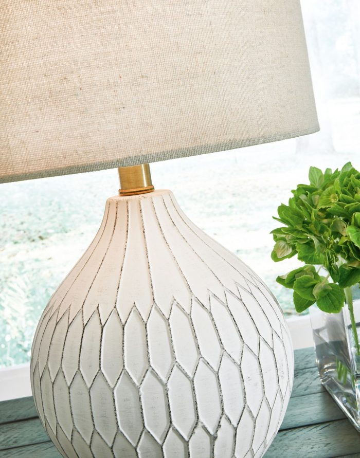 Wardmont - White - Ceramic Table Lamp - Image 4