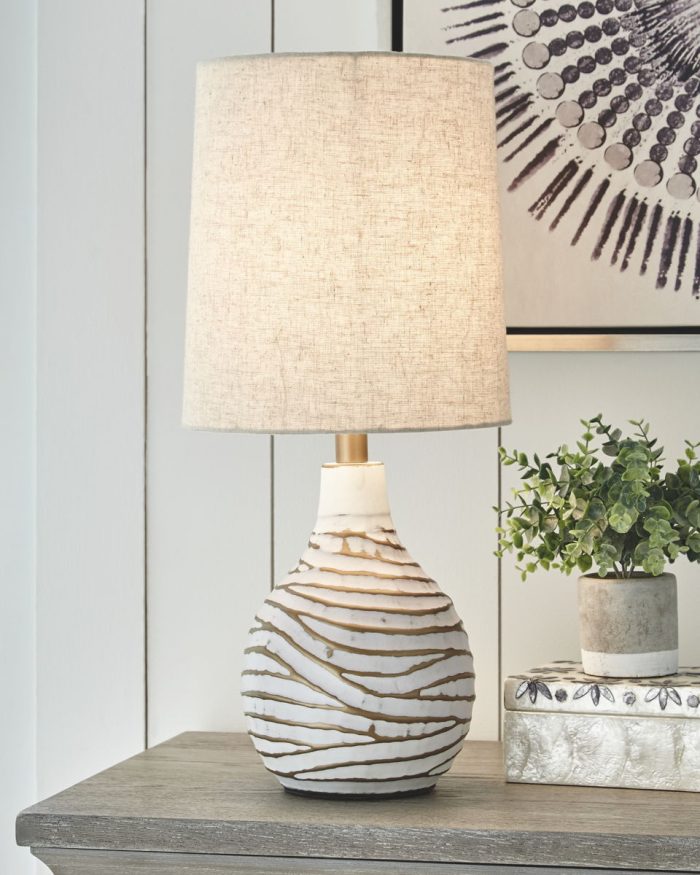 Aleela - White / Gold Finish - Metal Table Lamp - Image 2