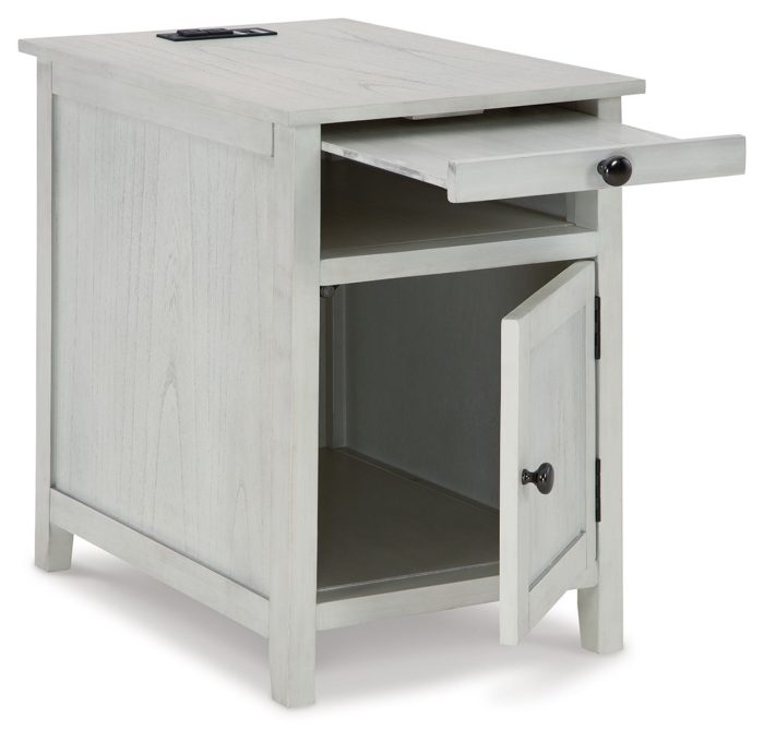 Treytown - Chair Side End Table - Image 5