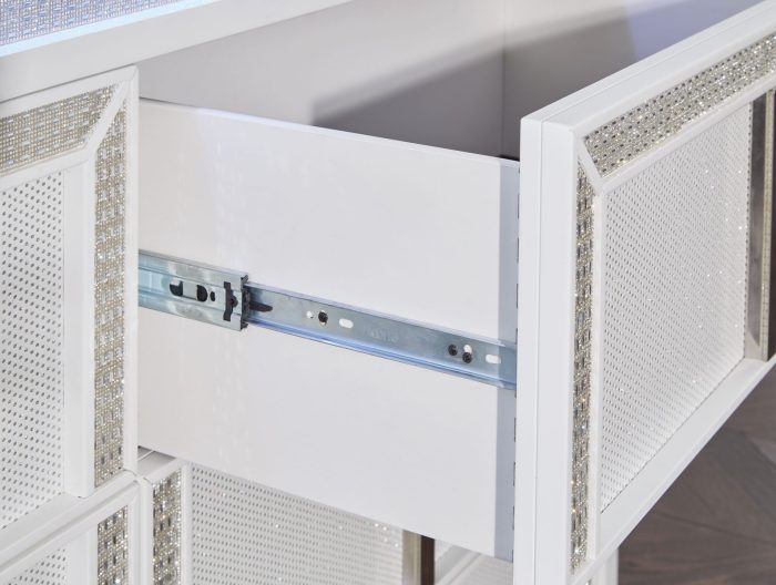 Chalanna - White - Dresser And Mirror - Image 3