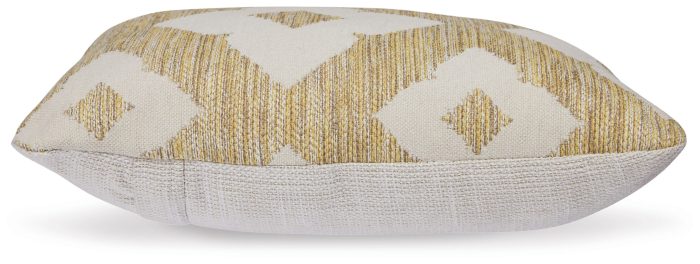 Brockner Next-gen Nuvella - Pillow - Image 2