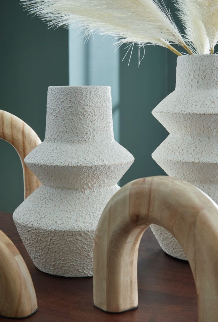 Maddwarth - White / Natural Brown - Accessory Set (Set of 5) - Image 3