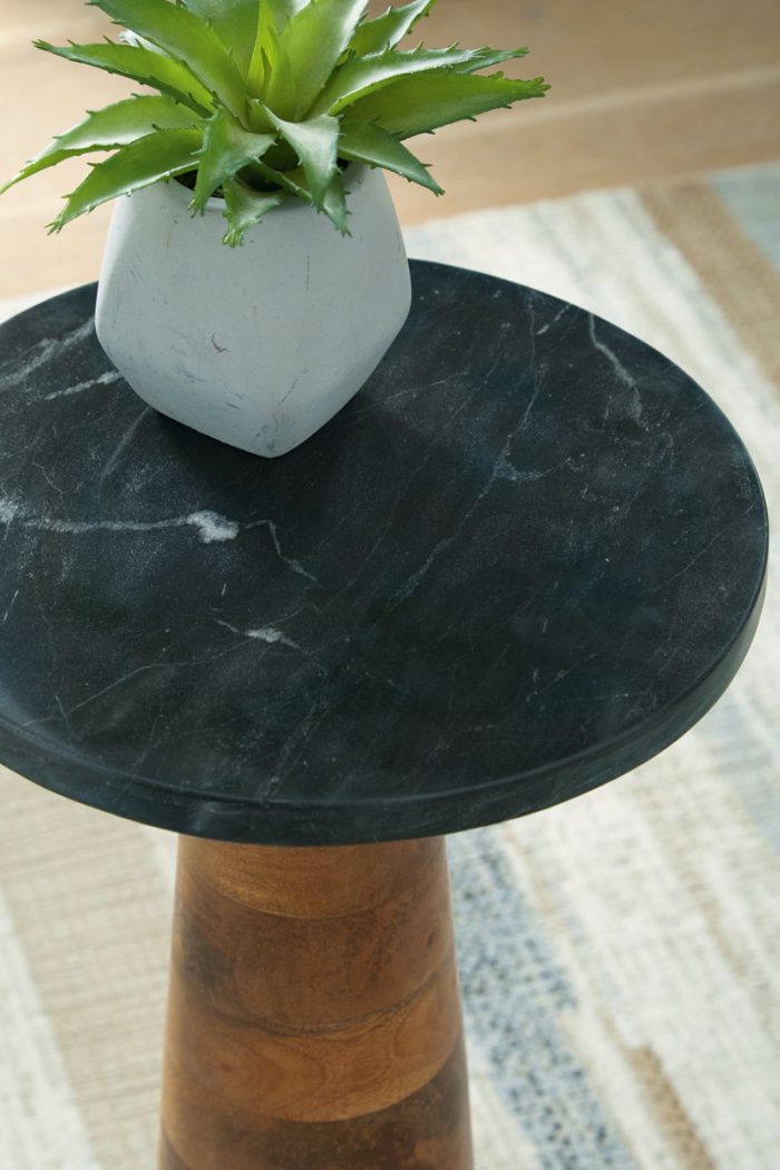 Quinndon - Brown / Black - Accent Table - Image 2