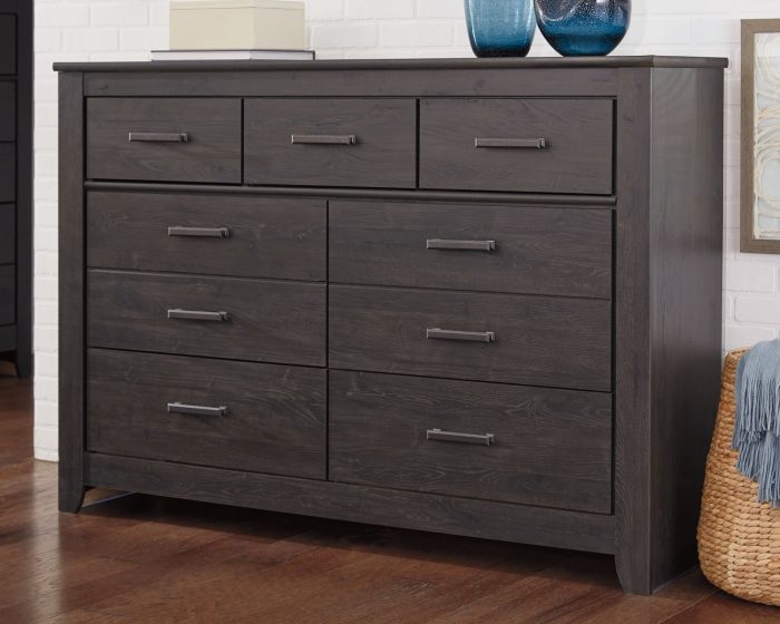 Brinxton - Dresser - Image 7