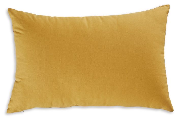 Varness - Pillow - Image 3