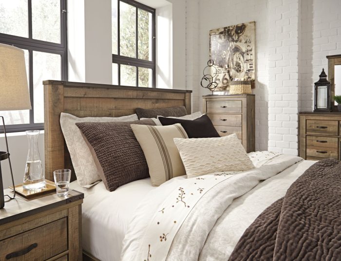 Trinell - Panel Headboard - Image 4
