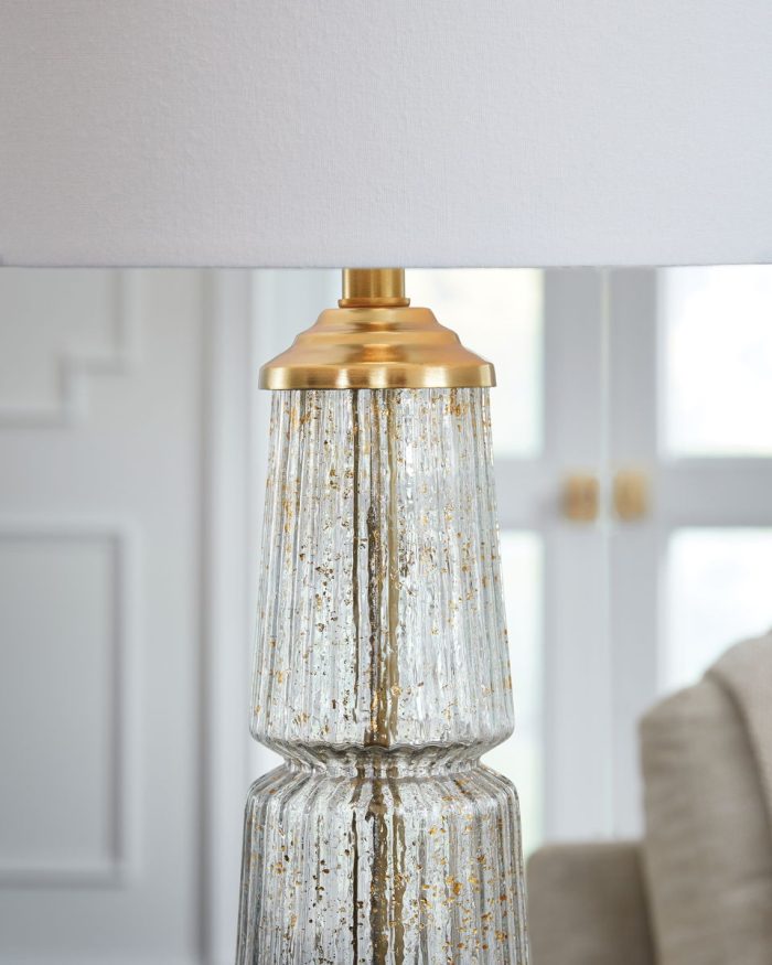 Bakersboro - Clear / Gold Finish - Glass Table Lamp - Image 4