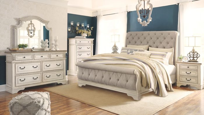 Realyn - Upholstered Sleigh Bed - Image 6