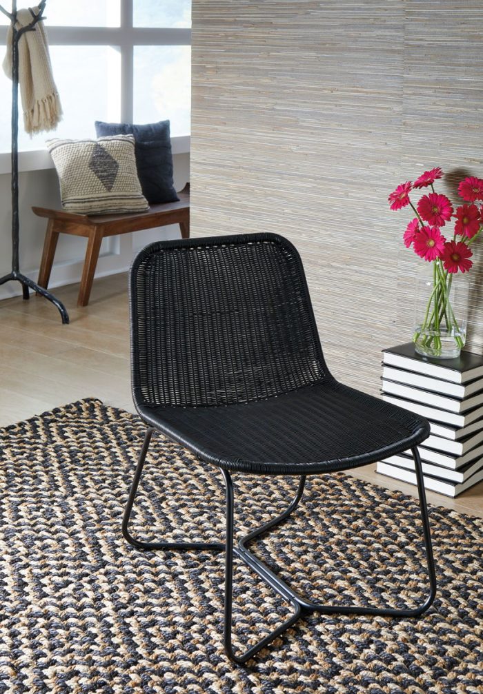 Daviston - Black - Accent Chair - Image 3