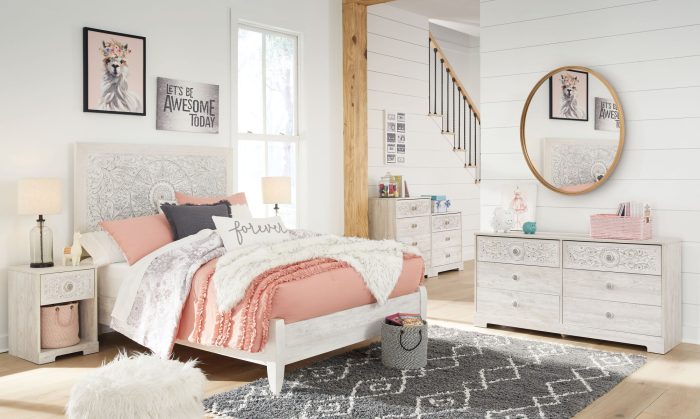Paxberry - Whitewash - Six Drawer Dresser - Vinyl-Wrapped - Image 2