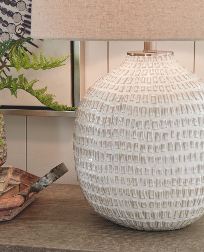 Jamon - Beige - Ceramic Table Lamp - Image 3