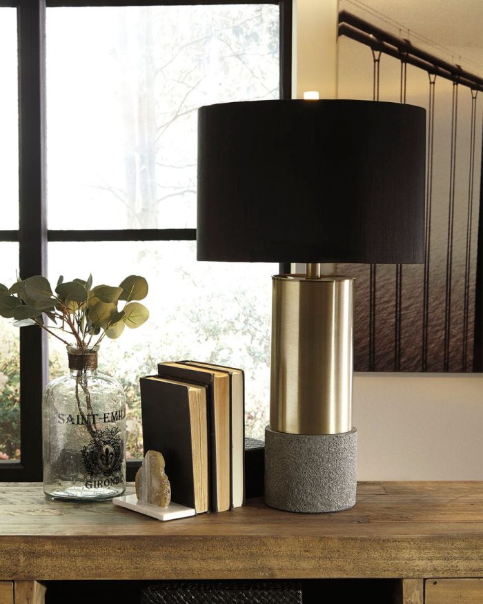 Jacek - Metal Table Lamp - Image 4